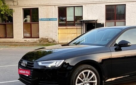 Audi A4, 2018 год, 2 450 000 рублей, 3 фотография