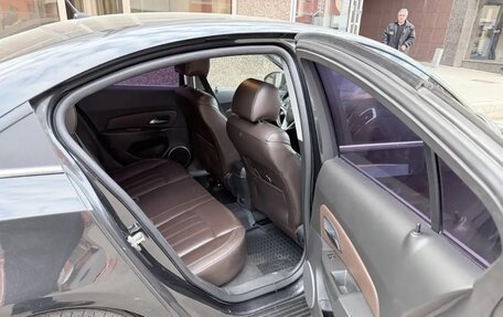 Chevrolet Cruze II, 2012 год, 900 000 рублей, 5 фотография