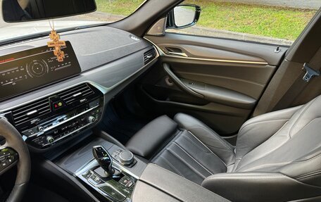 BMW 5 серия, 2021 год, 4 999 000 рублей, 10 фотография