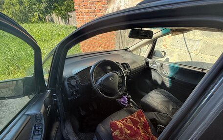 Opel Zafira A рестайлинг, 2002 год, 100 000 рублей, 4 фотография