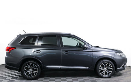 Mitsubishi Outlander III рестайлинг 3, 2015 год, 1 658 000 рублей, 4 фотография