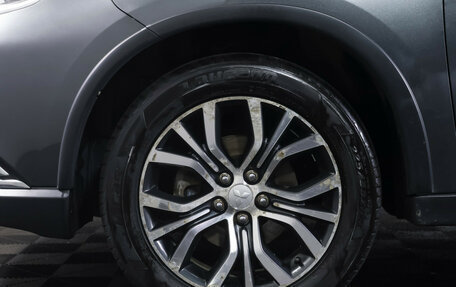 Mitsubishi Outlander III рестайлинг 3, 2015 год, 1 658 000 рублей, 19 фотография