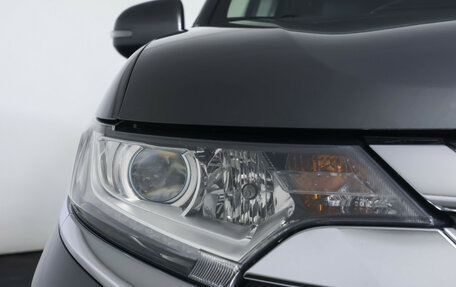 Mitsubishi Outlander III рестайлинг 3, 2015 год, 1 658 000 рублей, 20 фотография