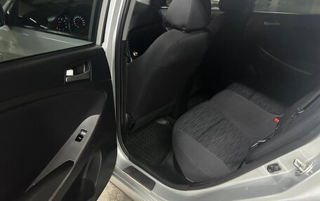 Hyundai Solaris II рестайлинг, 2015 год, 670 000 рублей, 9 фотография