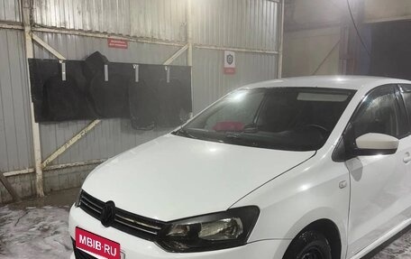 Volkswagen Polo VI (EU Market), 2015 год, 600 000 рублей, 3 фотография
