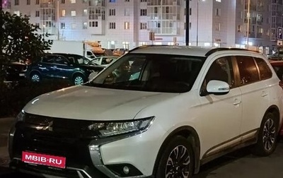 Mitsubishi Outlander III рестайлинг 3, 2022 год, 2 700 000 рублей, 1 фотография