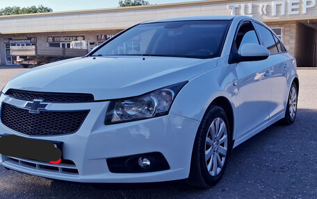 Chevrolet Cruze II, 2010 год, 525 000 рублей, 5 фотография