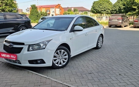 Chevrolet Cruze II, 2010 год, 525 000 рублей, 2 фотография
