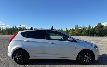 Hyundai Solaris II рестайлинг, 2014 год, 950 000 рублей, 3 фотография