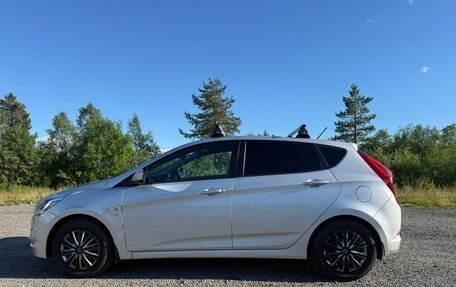 Hyundai Solaris II рестайлинг, 2014 год, 950 000 рублей, 2 фотография