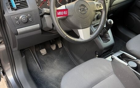 Opel Zafira B, 2010 год, 680 000 рублей, 9 фотография