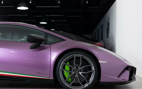 Lamborghini Huracán, 2018 год, 23 990 000 рублей, 35 фотография