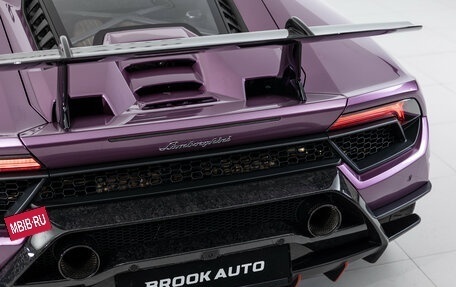 Lamborghini Huracán, 2018 год, 23 990 000 рублей, 24 фотография