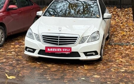 Mercedes-Benz E-Класс, 2011 год, 1 600 000 рублей, 2 фотография
