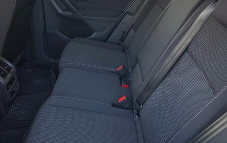 Volkswagen Tiguan II, 2018 год, 1 649 000 рублей, 5 фотография