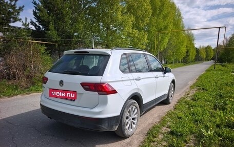 Volkswagen Tiguan II, 2018 год, 1 649 000 рублей, 2 фотография