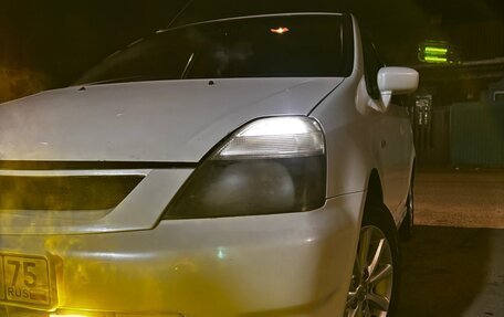 Honda Stream I рестайлинг, 2003 год, 430 000 рублей, 3 фотография
