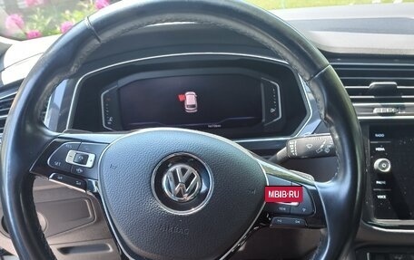 Volkswagen Tiguan II, 2019 год, 2 800 000 рублей, 11 фотография