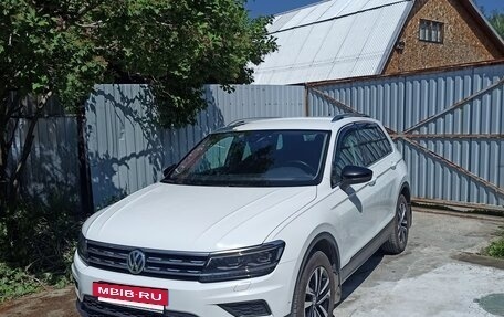 Volkswagen Tiguan II, 2019 год, 2 800 000 рублей, 7 фотография
