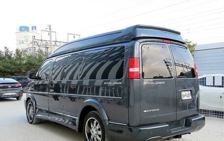 Chevrolet Express II, 2017 год, 11 300 000 рублей, 5 фотография