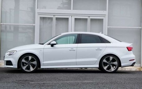 Audi A3, 2019 год, 1 170 000 рублей, 2 фотография
