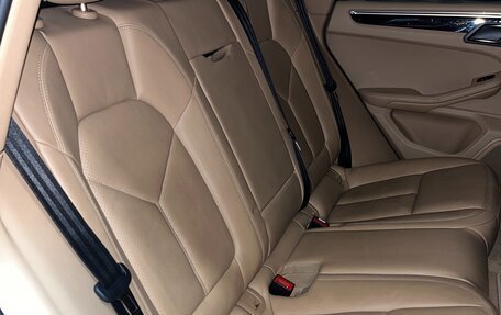 Porsche Macan I рестайлинг, 2015 год, 2 100 000 рублей, 17 фотография