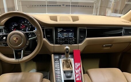 Porsche Macan I рестайлинг, 2015 год, 2 100 000 рублей, 21 фотография