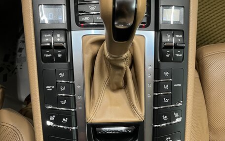 Porsche Macan I рестайлинг, 2015 год, 2 100 000 рублей, 27 фотография