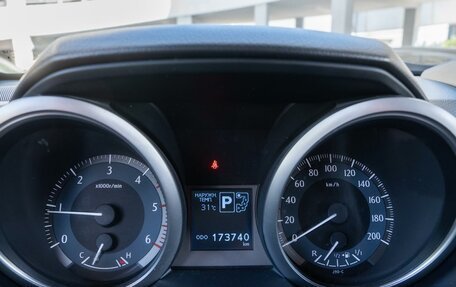 Toyota Land Cruiser Prado 150 рестайлинг 2, 2015 год, 3 769 000 рублей, 14 фотография