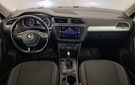 Volkswagen Tiguan II, 2018 год, 2 249 000 рублей, 9 фотография
