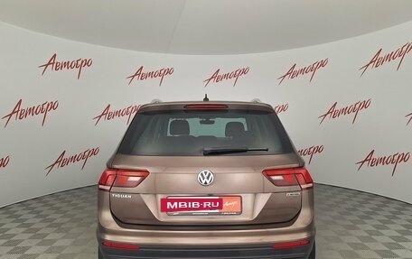Volkswagen Tiguan II, 2018 год, 2 249 000 рублей, 4 фотография