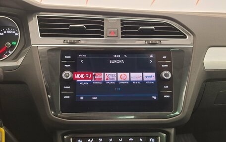 Volkswagen Tiguan II, 2018 год, 2 249 000 рублей, 14 фотография