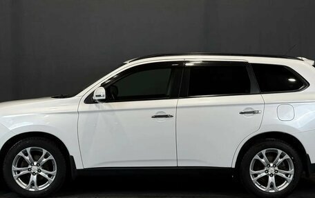 Mitsubishi Outlander III рестайлинг 3, 2012 год, 1 400 000 рублей, 8 фотография