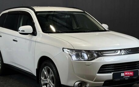 Mitsubishi Outlander III рестайлинг 3, 2012 год, 1 400 000 рублей, 3 фотография