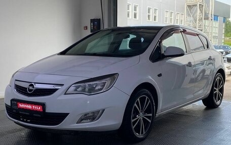 Opel Astra J, 2011 год, 710 000 рублей, 1 фотография