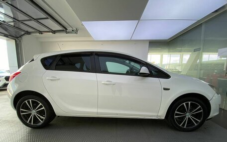Opel Astra J, 2011 год, 710 000 рублей, 5 фотография
