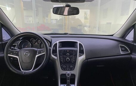 Opel Astra J, 2011 год, 710 000 рублей, 17 фотография