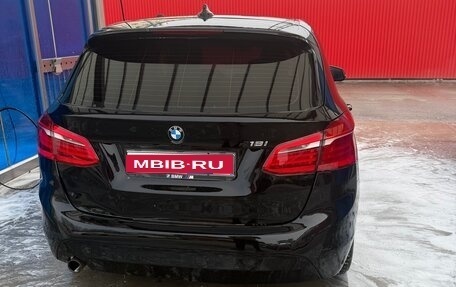 BMW 2 серия Active Tourer F45, 2017 год, 1 000 000 рублей, 1 фотография