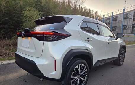 Toyota Yaris Cross, 2023 год, 1 417 000 рублей, 4 фотография