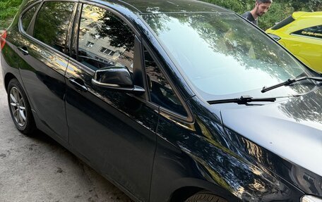 BMW 2 серия Active Tourer F45, 2017 год, 1 000 000 рублей, 6 фотография
