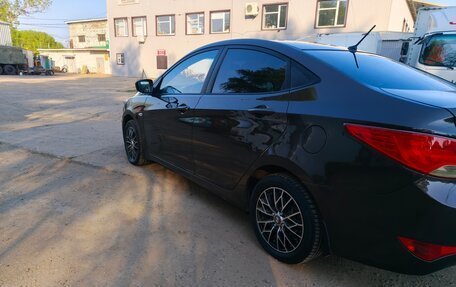 Hyundai Solaris II рестайлинг, 2015 год, 720 000 рублей, 4 фотография