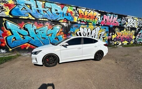 Hyundai Elantra VI рестайлинг, 2019 год, 1 690 000 рублей, 7 фотография