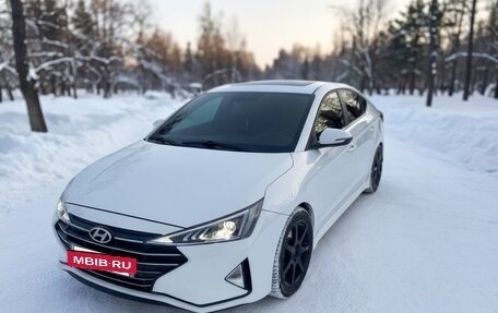 Hyundai Elantra VI рестайлинг, 2019 год, 1 690 000 рублей, 2 фотография