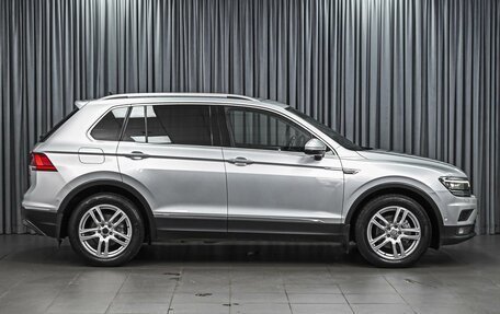 Volkswagen Tiguan II, 2017 год, 1 948 000 рублей, 5 фотография