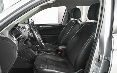 Volkswagen Tiguan II, 2017 год, 1 948 000 рублей, 10 фотография
