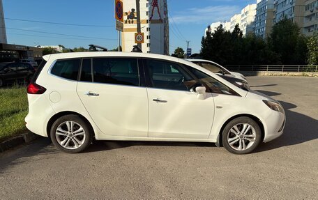 Opel Zafira C рестайлинг, 2013 год, 1 250 000 рублей, 2 фотография