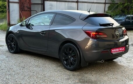 Opel Astra J, 2013 год, 890 000 рублей, 1 фотография