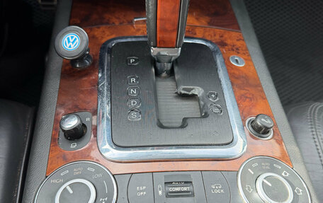 Volkswagen Touareg III, 2004 год, 413 529 рублей, 17 фотография