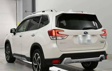 Subaru Forester, 2022 год, 2 550 000 рублей, 2 фотография