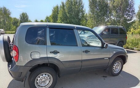 Chevrolet Niva I рестайлинг, 2011 год, 370 000 рублей, 5 фотография